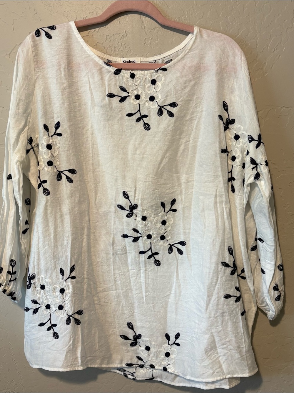 Kindred White Embroidered Floral Linen Top 1X